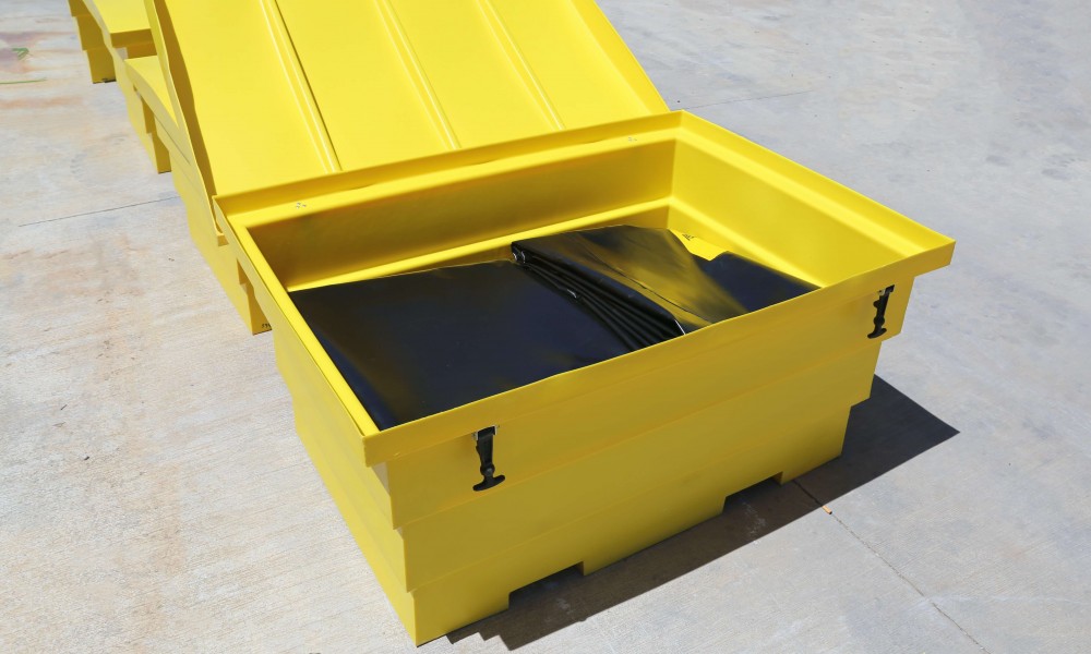 Plastic Storage Bin with Lid - Small 