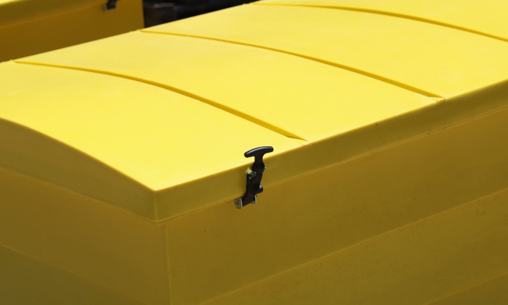 Plastic Storage Bin with Lid - Small 
